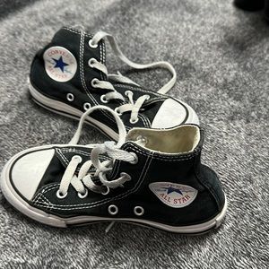Little girls converse shoes